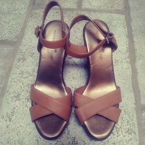 Tan and Brown wedge sandles
